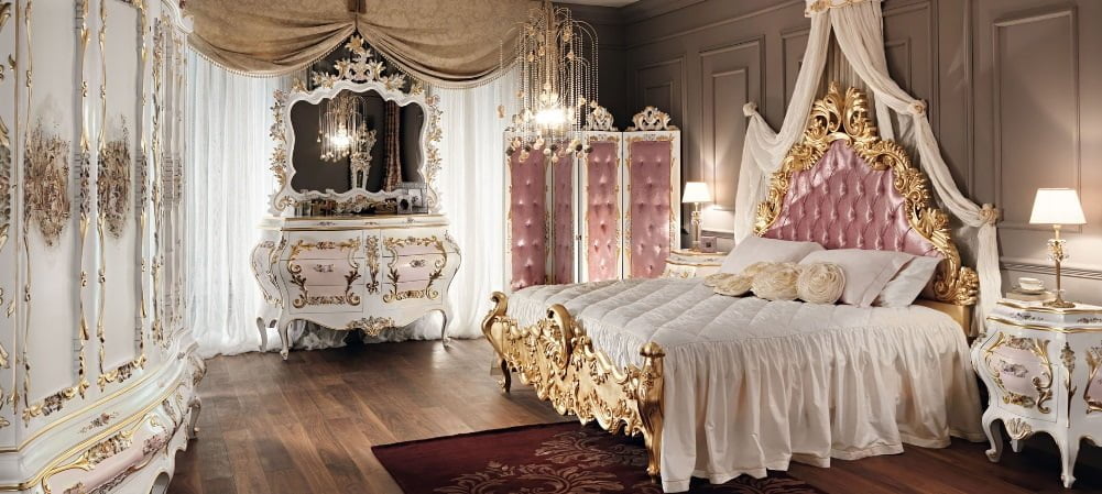 altın varaklı yatak odası